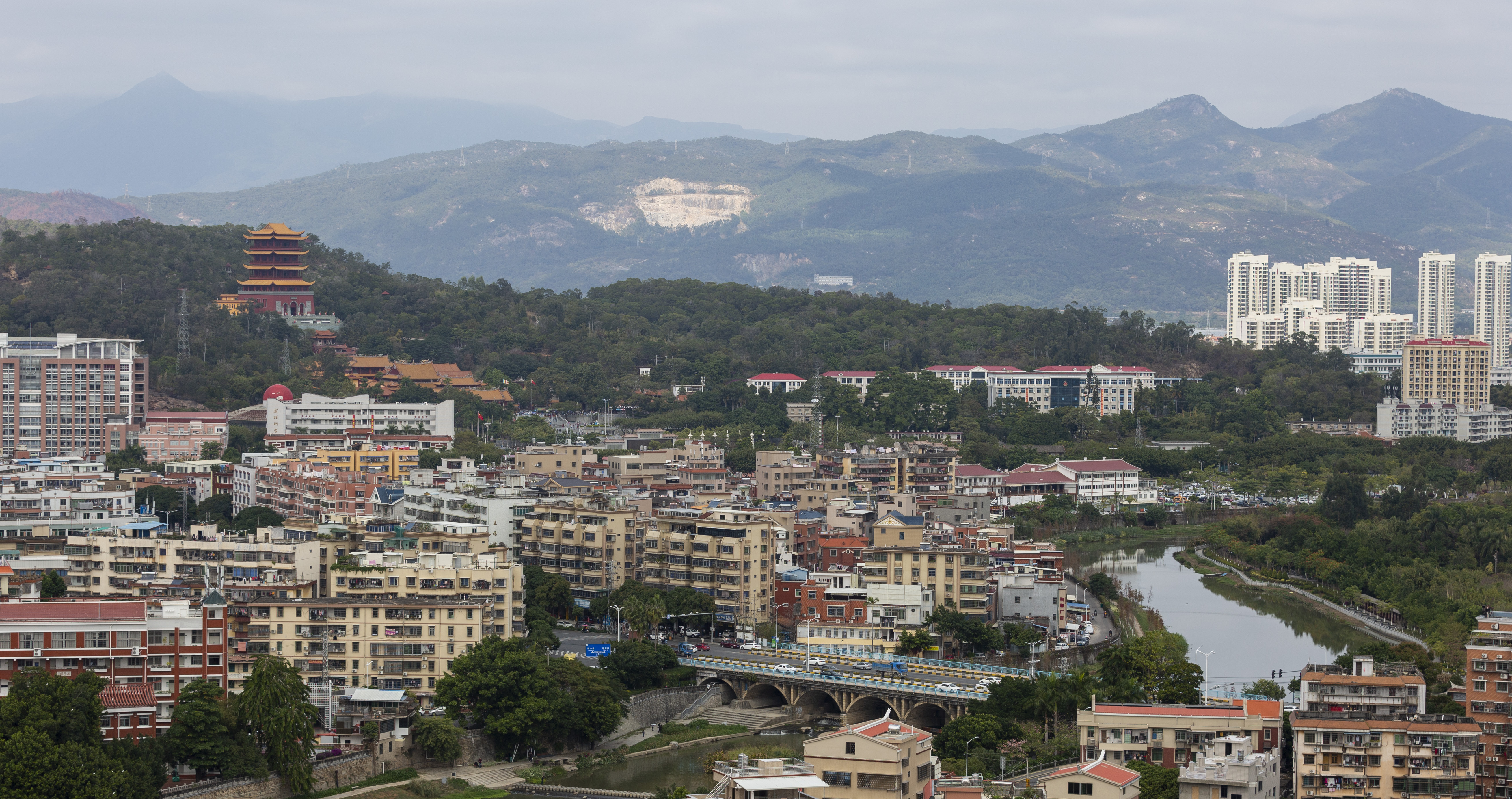City Sights of Tongan